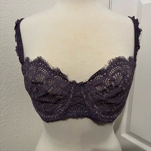 Victoria Secret 34DDD purple lace bra